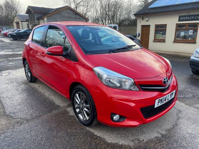 Toyota Yaris 1.0 VVT-I ICON PLUS Hatchback Petrol Red